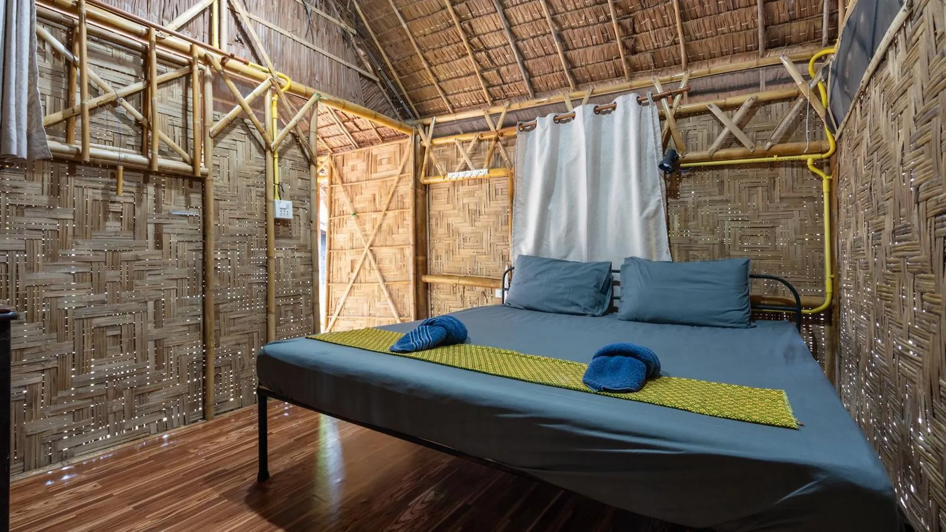 Breeze Bungalows Koh Lanta Thailand