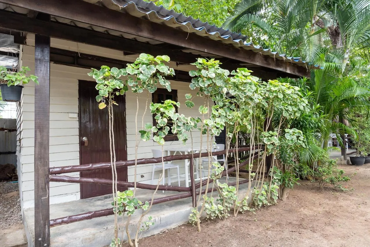 Breeze Bungalows Koh Lanta 3*,